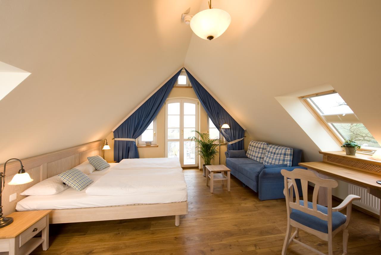 Hotel Gutshaus Parin - Bio- Und Gesundheitshotel Moor-Rolofshagen Eksteriør billede