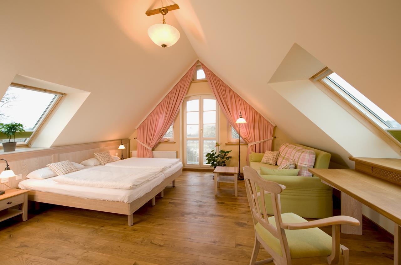 Hotel Gutshaus Parin - Bio- Und Gesundheitshotel Moor-Rolofshagen Eksteriør billede