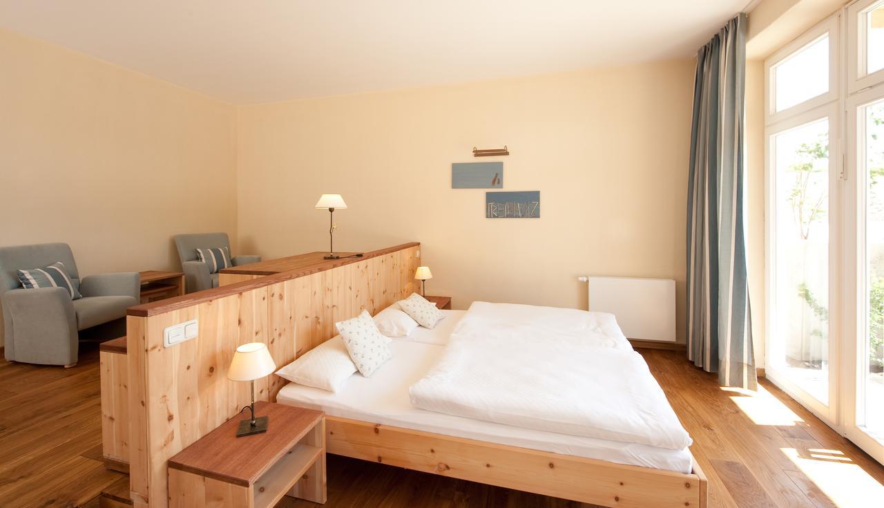 Hotel Gutshaus Parin - Bio- Und Gesundheitshotel Moor-Rolofshagen Eksteriør billede