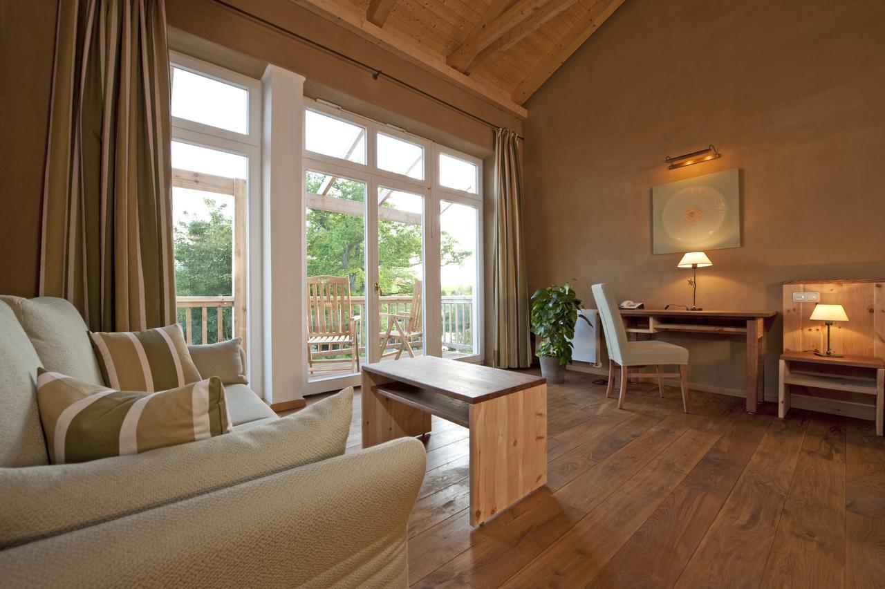 Hotel Gutshaus Parin - Bio- Und Gesundheitshotel Moor-Rolofshagen Eksteriør billede